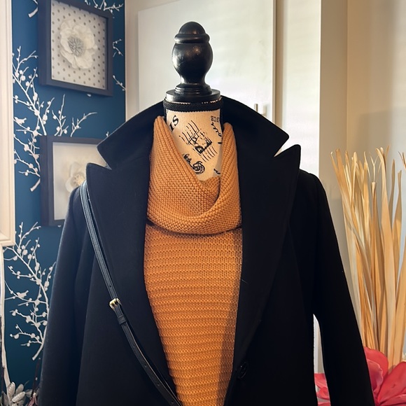 BEAUTIFUL mustard yellow long sweater with a turtleneck size M - Picture 1 of 15